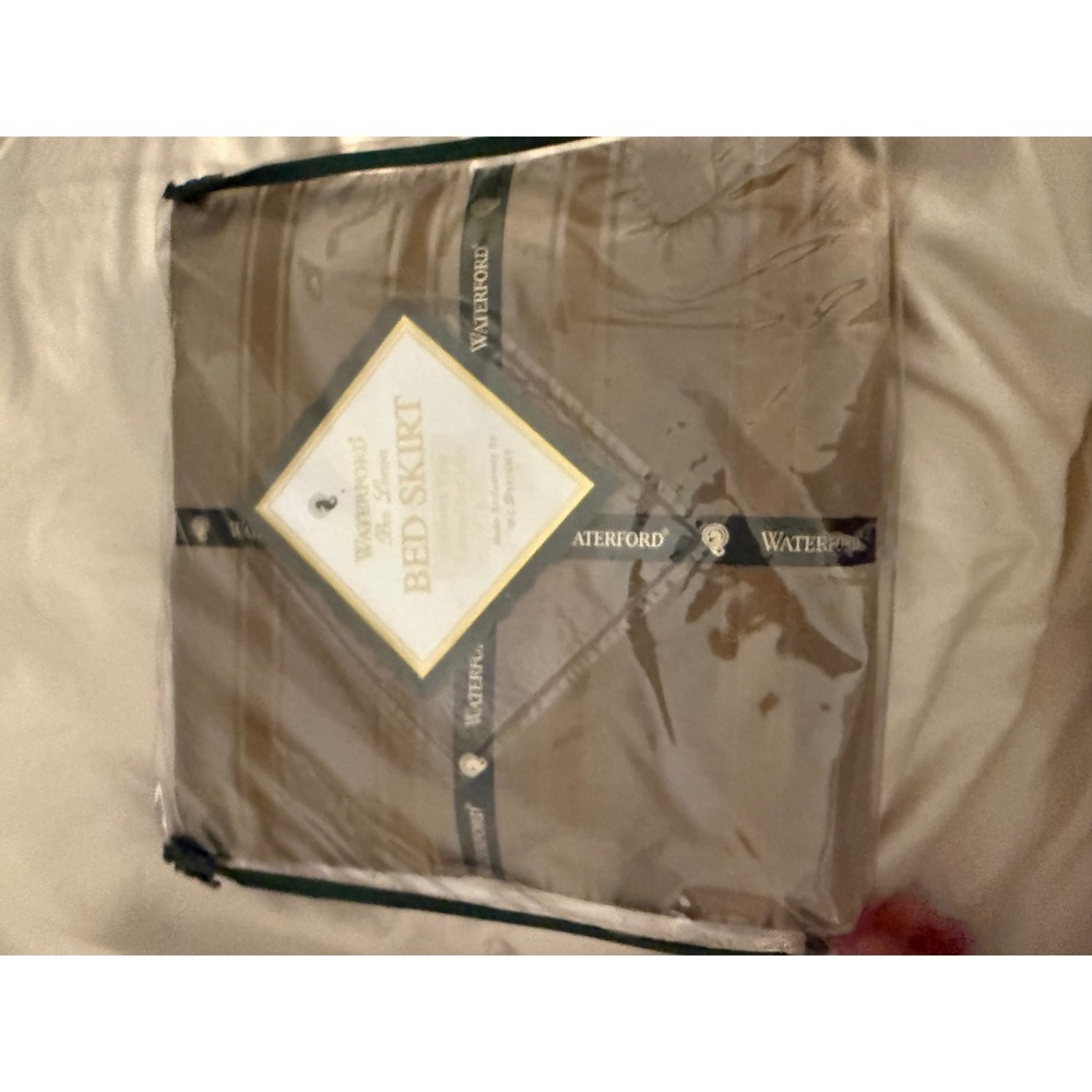 Waterford Merrill Tailored Bed Skirt California King Sage Green 15 Drop NOS